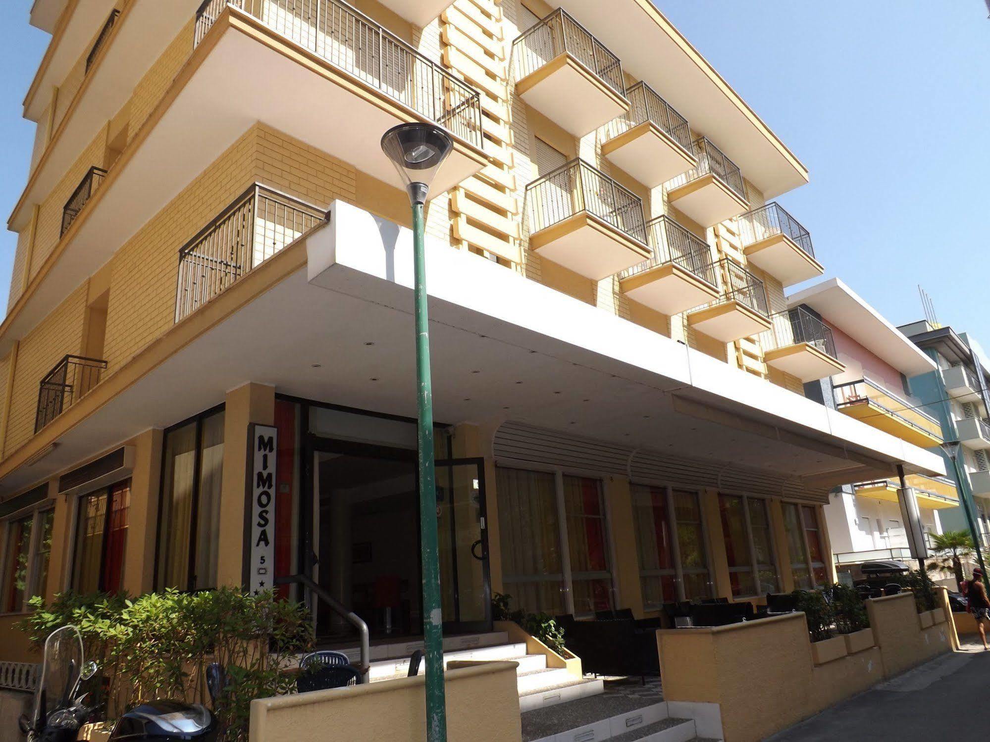 Hotel Mimosa เบลลาเรีย-อีเจอา มารีนา ภายนอก รูปภาพ