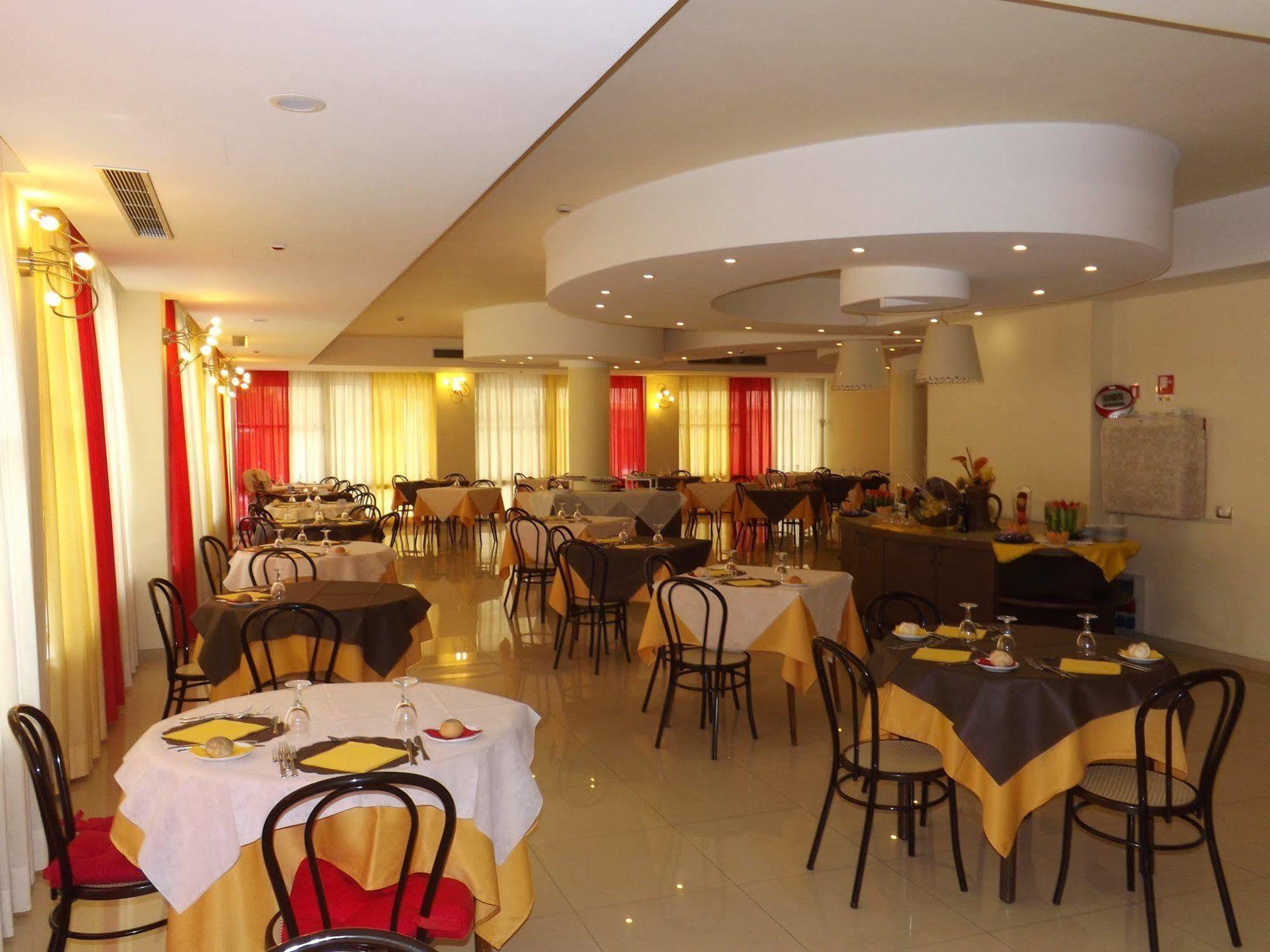 Hotel Mimosa เบลลาเรีย-อีเจอา มารีนา ภายนอก รูปภาพ