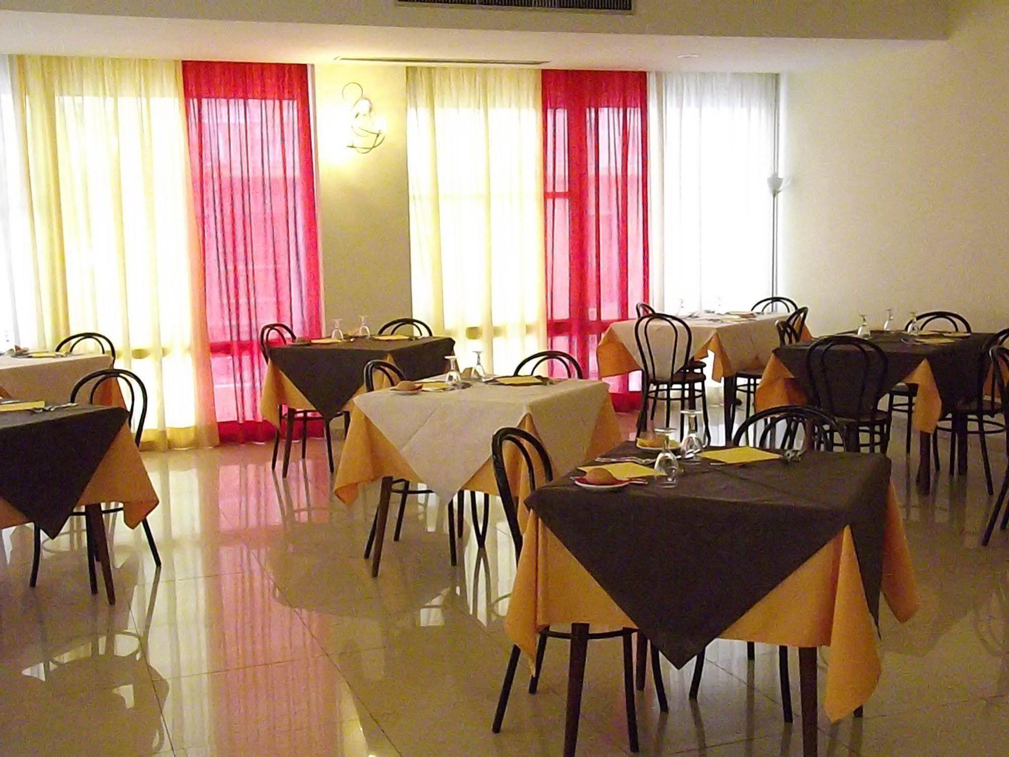 Hotel Mimosa เบลลาเรีย-อีเจอา มารีนา ภายนอก รูปภาพ