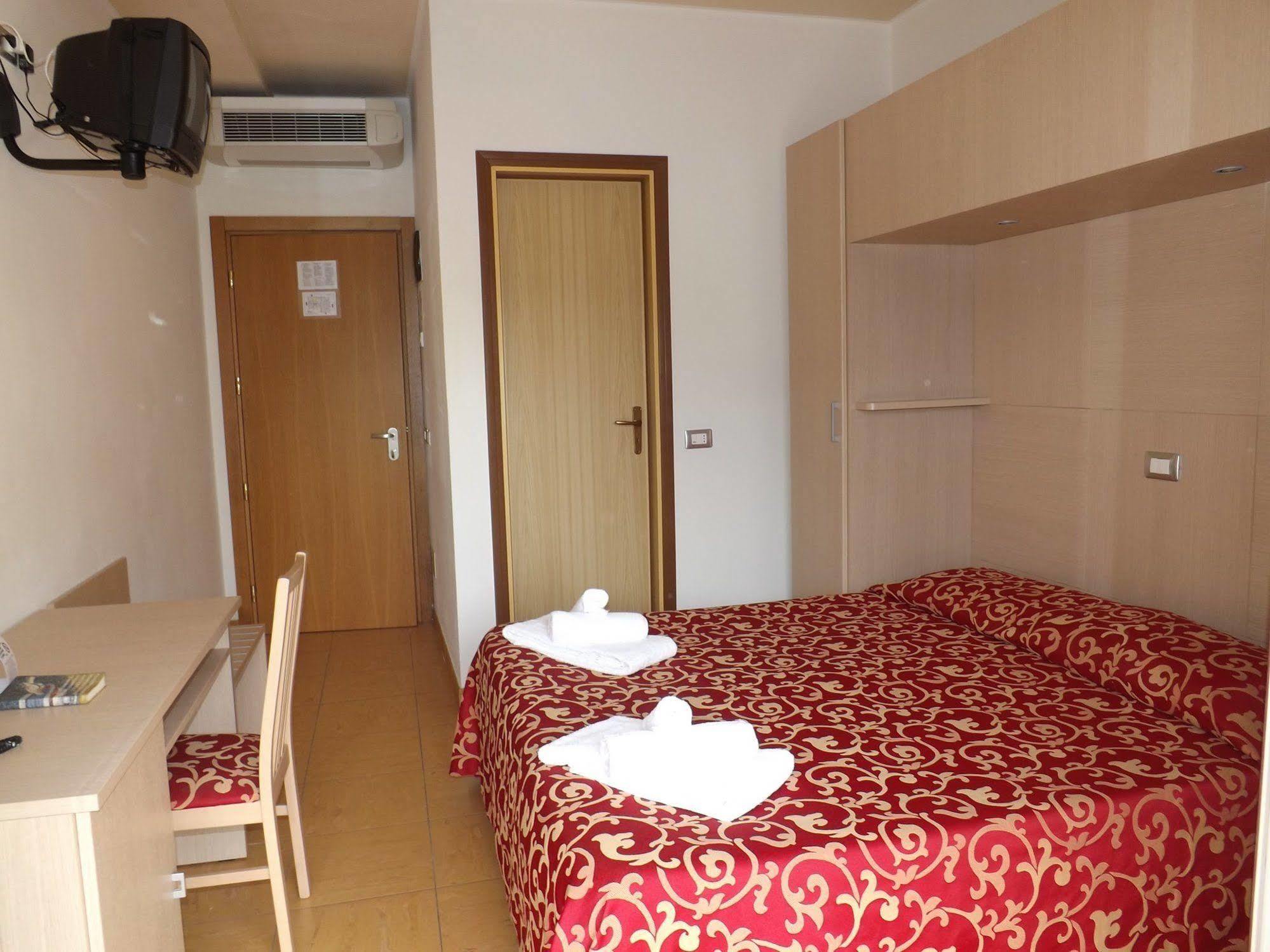Hotel Mimosa เบลลาเรีย-อีเจอา มารีนา ภายนอก รูปภาพ
