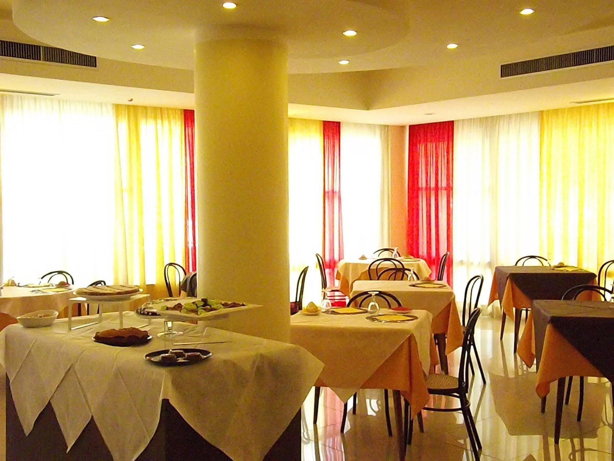 Hotel Mimosa เบลลาเรีย-อีเจอา มารีนา ภายนอก รูปภาพ